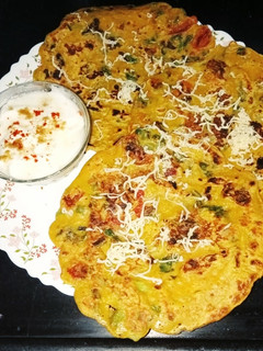 બેસન ચીલા (Besan Chila Recipe In Gujarati) રેસીપી મુખ્ય ફોટો