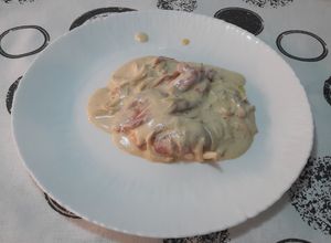 O poză a rețetei Ardei capia copți în sos de smântână.