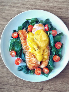 Una foto de Salmón a la plancha con salsa de Mango