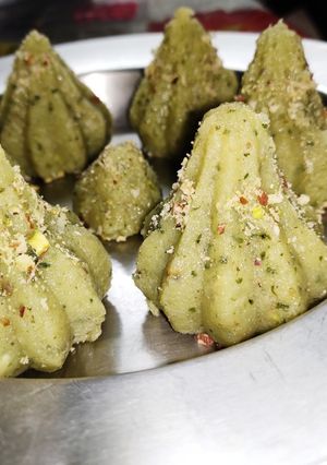 A picture of Pan Modak.