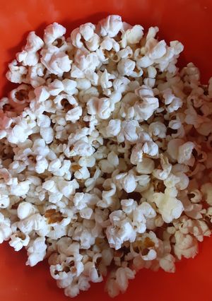 Una foto de 🍿Pochoclo con manteca y una idea súper sal y ajo🍿