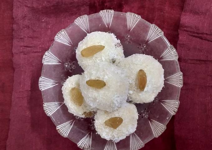 Milkmaid coconut laddoo😋