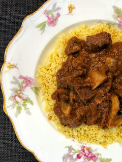 Una foto de Boeuf Bourguignon sobre couscous en iCompanion Touch Moulinex