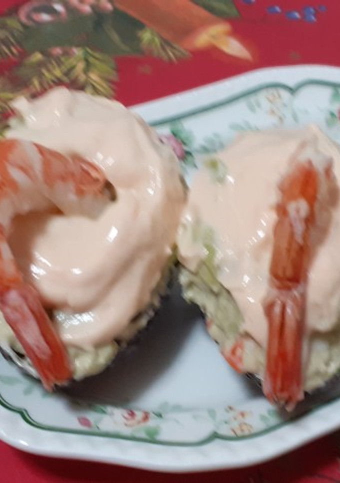 Una foto de Aguacates rellenos