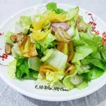Salad trộn sốt chanh dây
