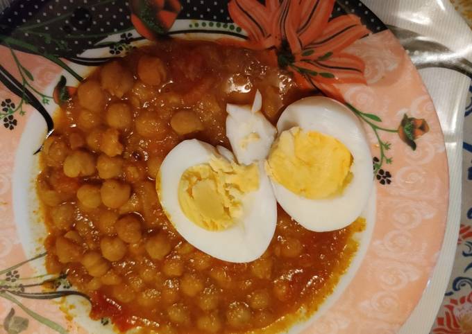 Simple Way to Prepare Mario Batali 3 spice cholay (chickpea) anday (egg) curry