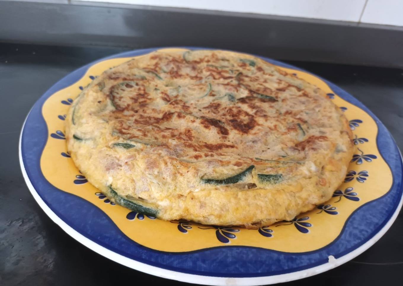 Tortilla de calabacín 🥒 y atún 🐟