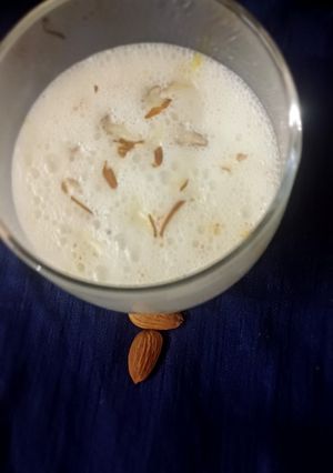 A picture of Dry fruits lassi.