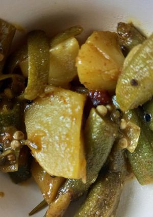 ভিন্ডি তরকারি(bhindi tarkari recipe in Bengali) রেসিপির প্রধান ছবি