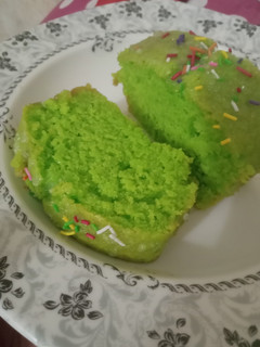 A picture of Lime Tea Cake 🍋🎂.