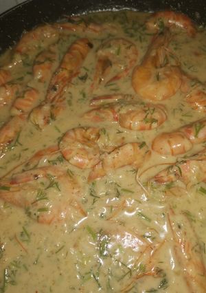 صورة لوصفة جمبري بالكريمة 🍤 مع صوص الليمون والزبدة