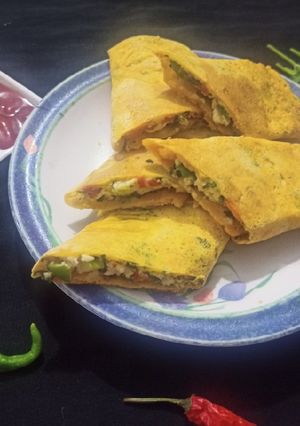 A picture of Paneer Stuffed Besan Chilla.
