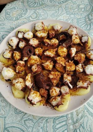 Una foto de Pulpo a la gallega