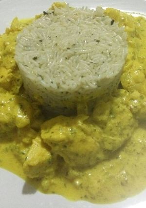Una foto de Pollo al curry de yogur