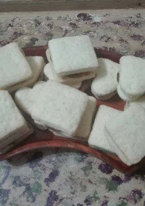 Una foto de Alfajores de maicena y dulce de leche