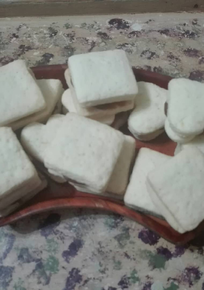 Una foto de Alfajores de maicena y dulce de leche