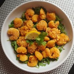 A picture of Fried king prawns.
