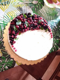 Foto di Torta fredda yogurt e frutti di bosco