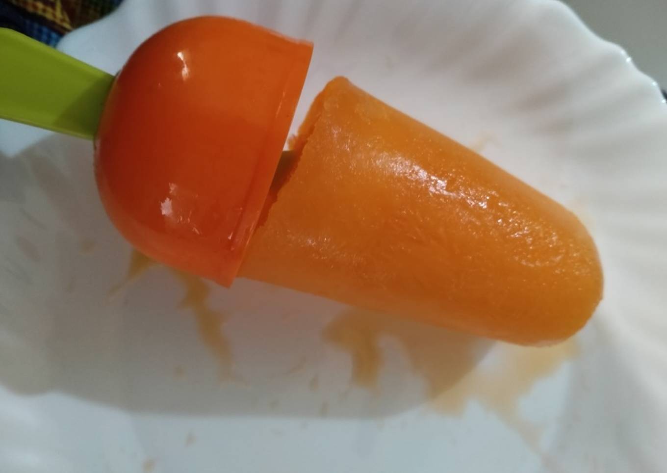 Mango popsicles