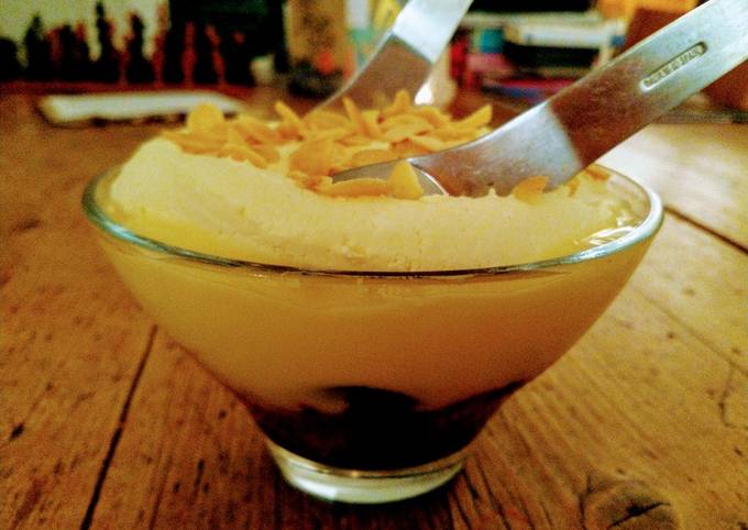 Classic retro boozy trifle