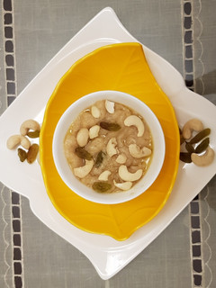 રાજગરા નો શીરો (Rajgira Sheera Recipe In Gujarati) રેસીપી મુખ્ય ફોટો