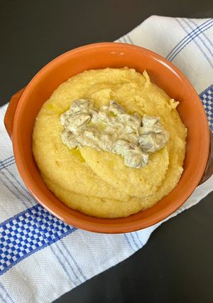 Foto di Polenta e funghi porcini