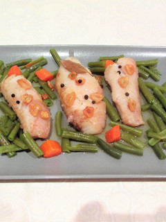 Una foto de Bacalao fresco confitado con guarnición de verduras - diet