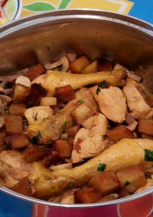 Foto principal de Pollo con champiñones