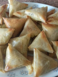 Una foto de Briwat de patatas y queso / Comida De Marruecos