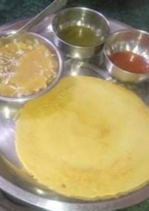 A picture of Moong ki Dal ka cheela.