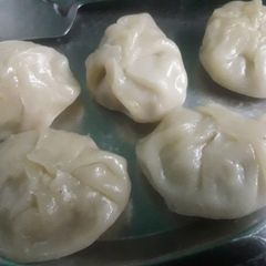 A picture of Chicken momo.