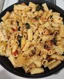 Pasta Vegana de Tomate e Manjericão