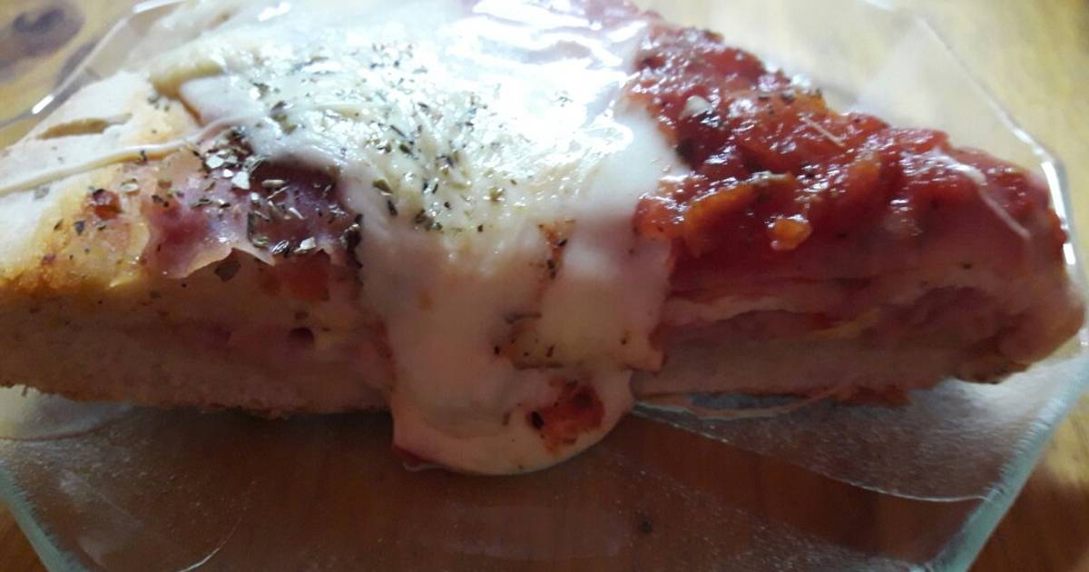 Pizza rellena de jamón y queso Receta de Lorena - Cookpad