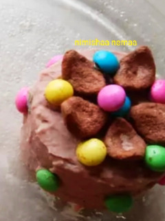 मैरी बिस्कुट मिनी केक (marie biscuit mini cake recipe in Hindi) रेसिपी मुख्य फोटो