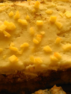 Una foto de Pastel de atún (pastel de papa y atún)