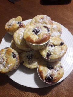 Meggyes-túrós kevert muffin recept fotója