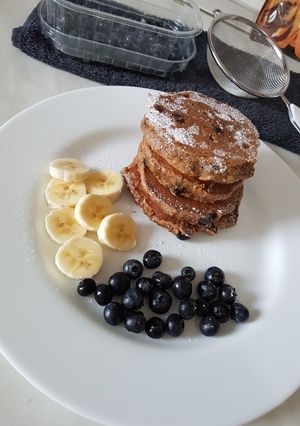 O poză a rețetei Pancakes cu afine.