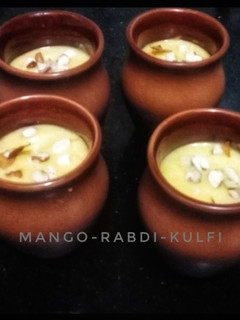 A picture of Mango Rabdi Matka Kulfi.