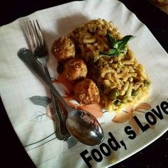 A picture of Kofta macroni.