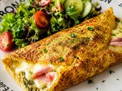 Una foto de omelette de jamón i queso