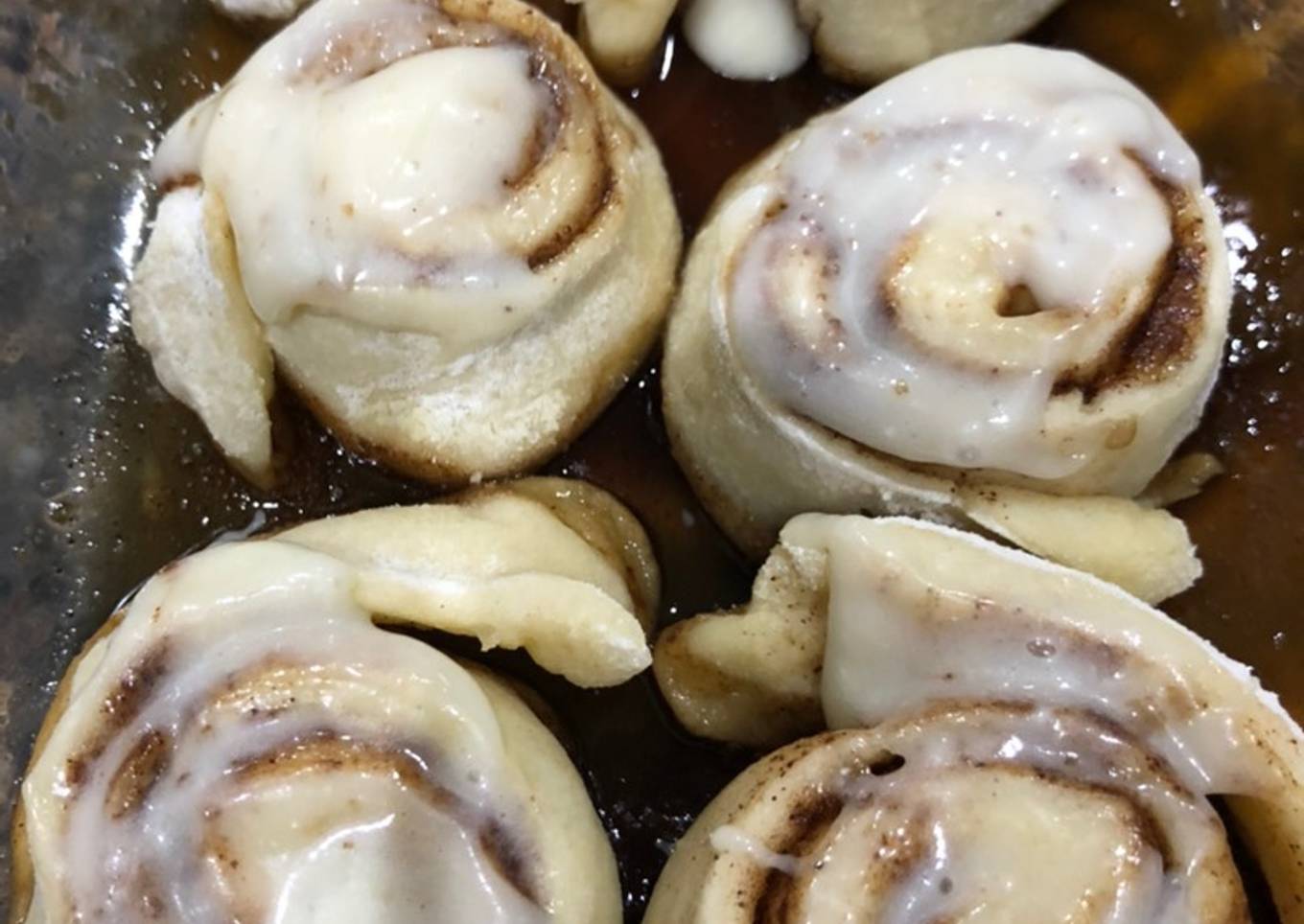 Lower calorie cinnamon roll with frosting