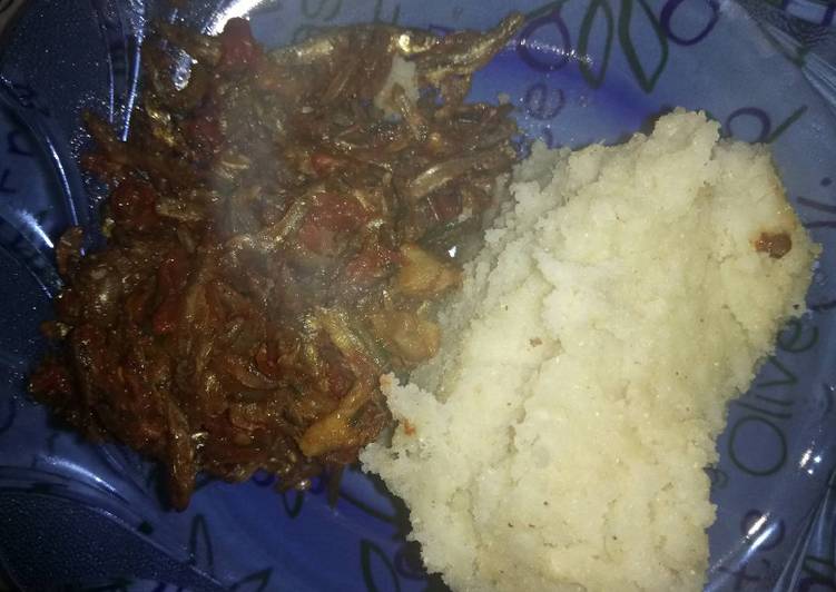 Recipe of Super Quick Homemade Ugali (Mix Flour) &amp; Coconut Oil Omena (serves 2)