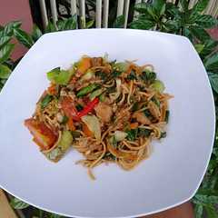 A picture of Mie Gomak Goreng.