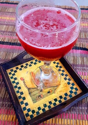 A picture of Plum juice.