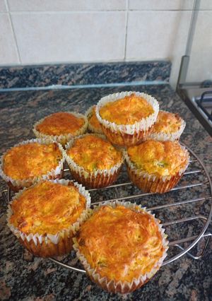 Una foto de Cupcakes de zapallo, zanahoria y zapallito.🥕