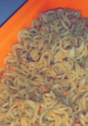 A picture of Boiled maggi.