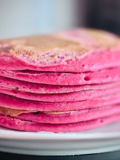 Hình của món 💚 Pancake Chuối & Thanh Long Đỏ.