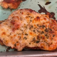 A picture of Chicken Parmesan.