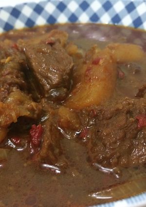 Foto resep Semur Daging Sapi dan Kentang