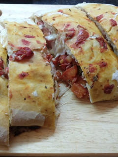 Una foto de Calzone capresse 🍕